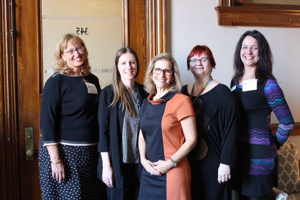 shannapearsonlibraryday OPEN SHELF